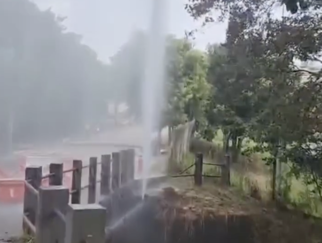 ADUTORA SE ROMPE NOVAMENTE NA PONTE DO HALF E POPULAÇÃO VOLTA A ENFRENTAR TRANSTORNOS EM SÃO JOÃO